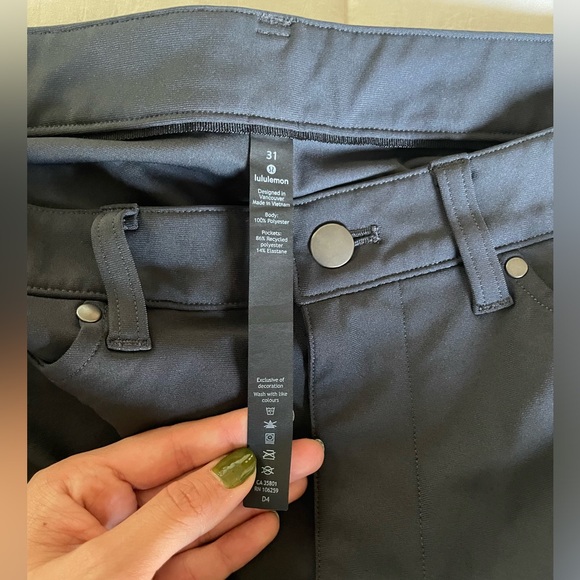 Lululemon pants - Picture 2 of 7